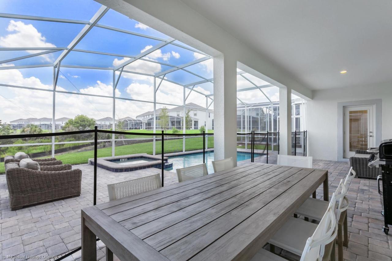Contemporary Home W Private Pool& Spa Davenport Exteriör bild